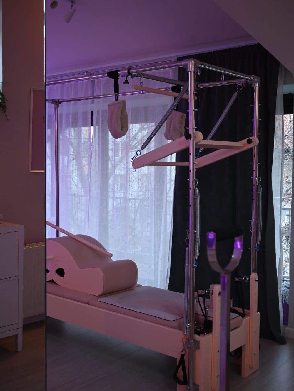 Aparat Cadillac în studioul LUNEA Pilates