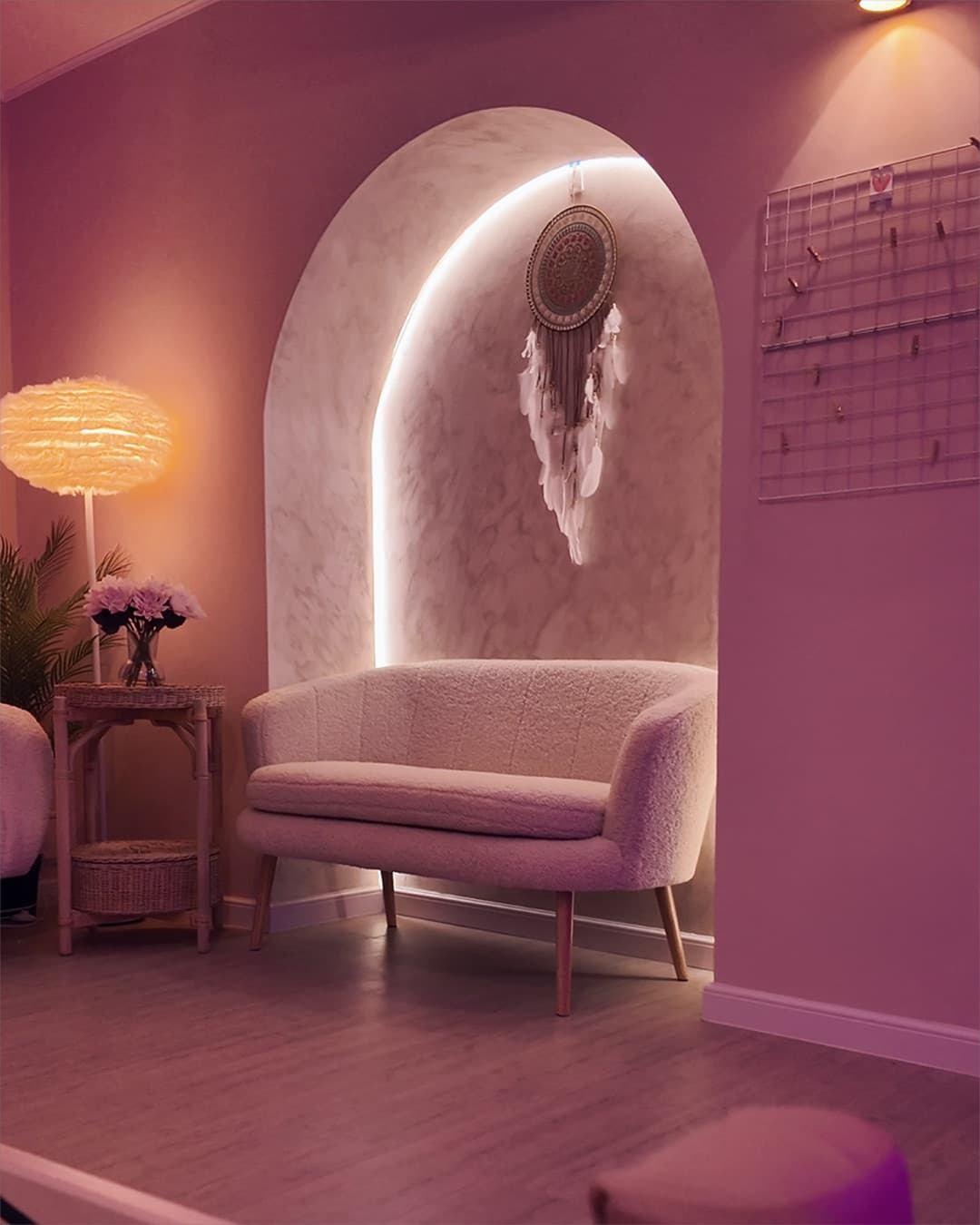 Colț de relaxare cu canapea boucle